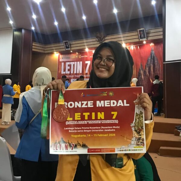 Bronze Medal di Lomba Essay Tingkat Nasional (LETIN) 7 oleh Universitas Janabadra dan Nusantara Muda tahun 2026