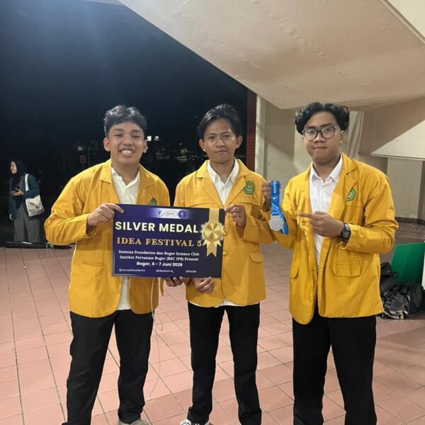 Finalis dan Peraih Silver Medal dalam Lomba Essay Tingkat nasional Idea Festifal (IDF) 5 – Sentosa Foundation dan Bogor Science Club Institut Pertanian Bogor (BSC IPB)